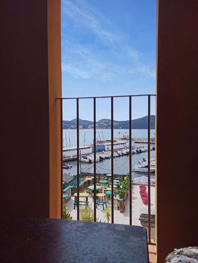 O Reves Ailleurs Bed & Breakfast Saint-Cyr-sur-Mer Exterior photo